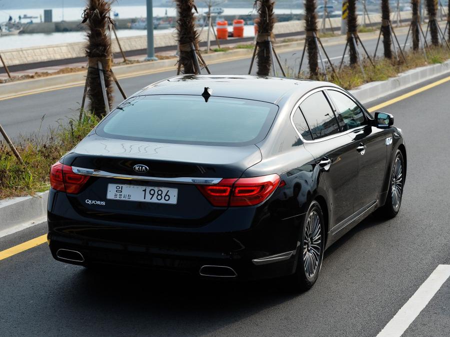  Kia Quoris 2012 года  (фото 58 из 72)